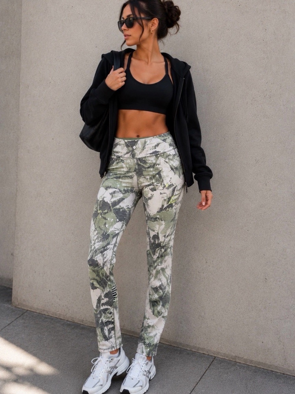DKNY Sport Green Abstract Print Mid Rise Performance Leggings Size M